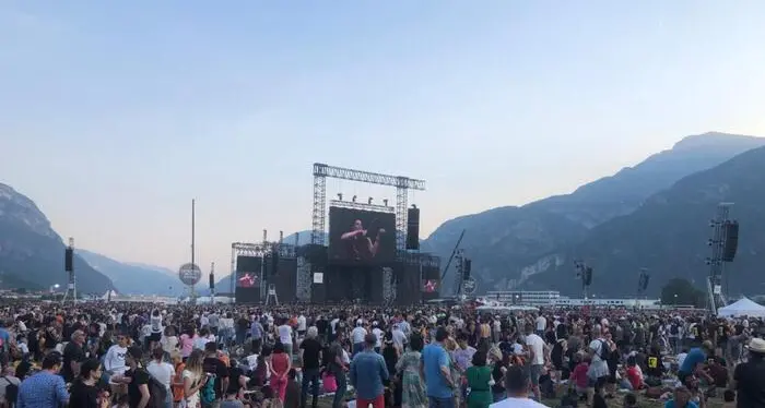 Manca poco al suono dell’ultima campanella: festeggiamenti alle porte
