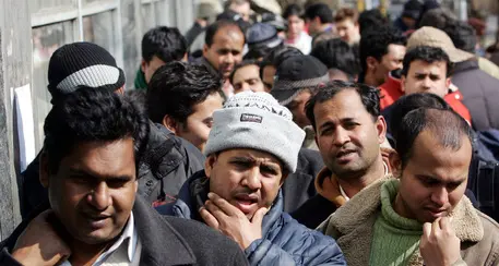 I sindacati a Fugatti: “Senza stranieri non c’è futuro, investiamo su accoglienza e integrazione”