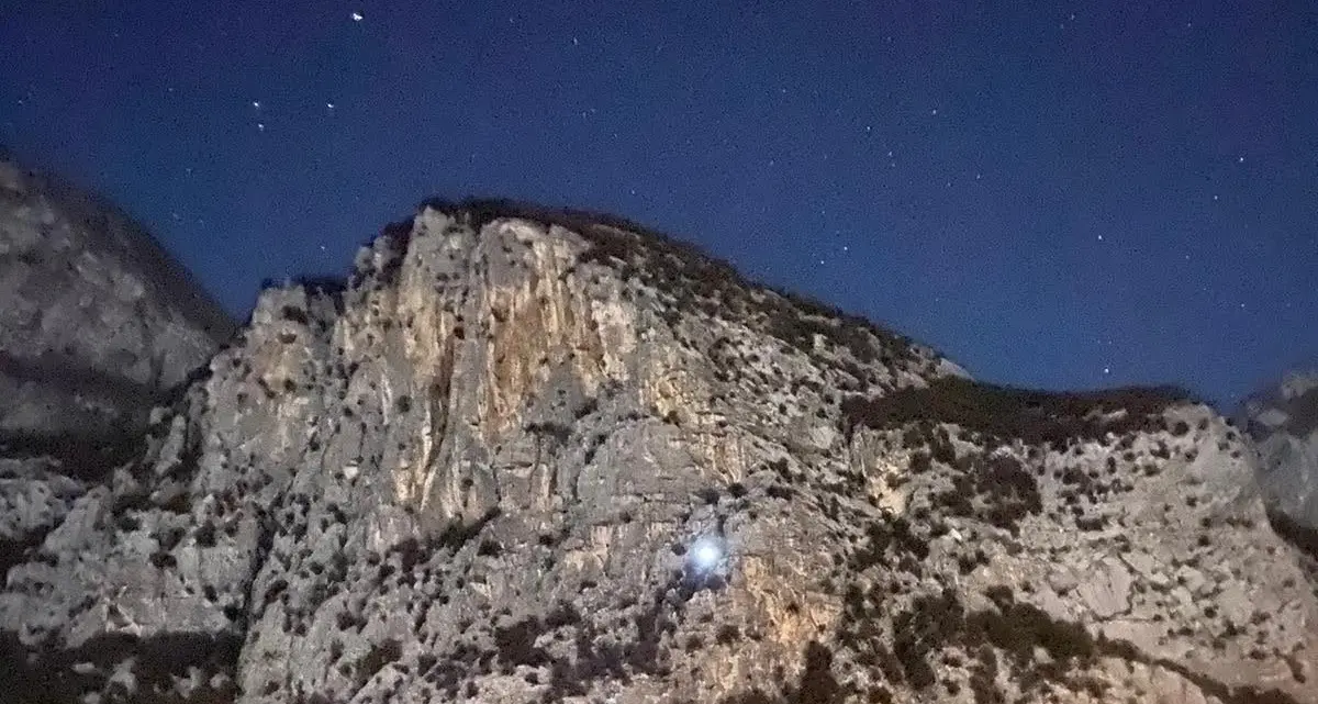 Intervento notturno in Valle del Sarca: cordata in difficoltà al rientro dalla via Genoma (Pian della Paia, Dro)