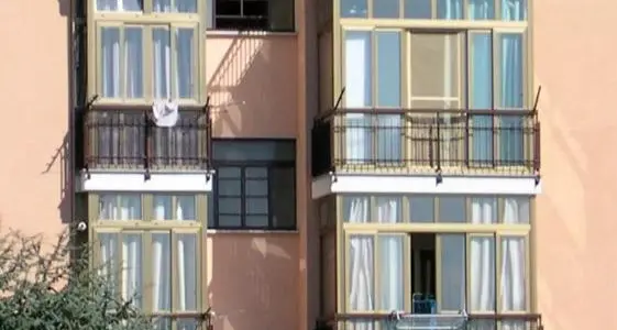 Vetrate sui balconi, via libera in tutta Italia, senza bisogno di autorizzazioni