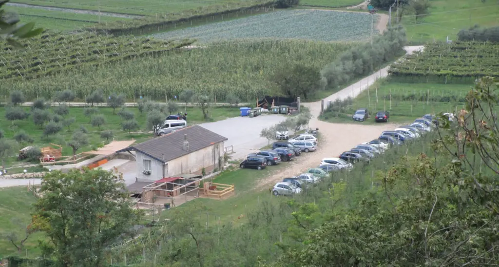 La polemica sul bicigrill del Linfano, dove pochi arrivano in bici, ma tanti in macchina