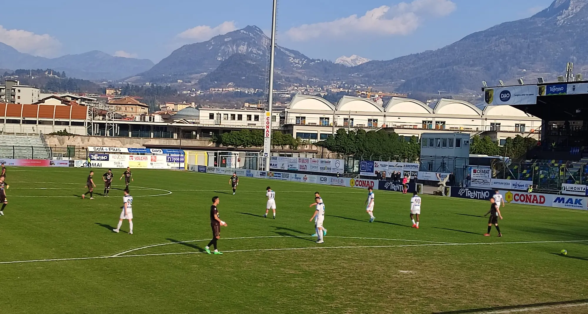 Il Trento batte la capolista Lecco e vola in classifica: Attys e Desplanches i migliori in campo