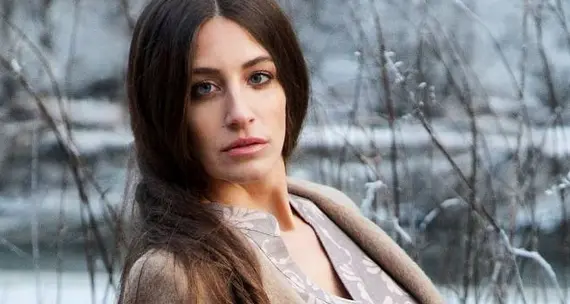 Dramma a Lundo: Simonetta Bertolini, 34 anni, trovata morta in casa