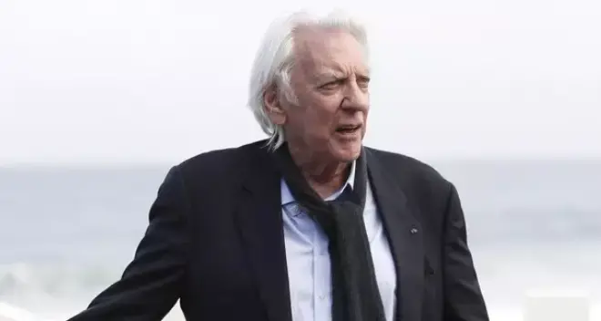 Morto l'attore Donald Sutherland, aveva 88 anni: a Mash a Hunger Games, un mito
