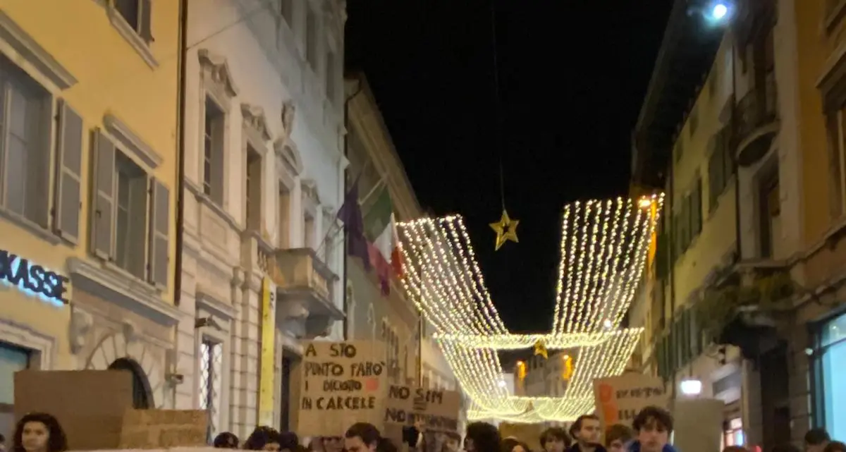 In piazza per dire “no” al ddl sicurezza del governo Meloni