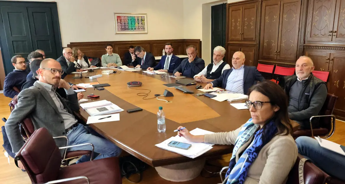 Aiuti per il risanamento di alloggi da affittare e per le cooperative edilizie: così la Provincia prova a risolvere l’emergenza casa