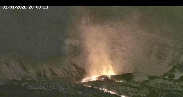 Etna: vulcanologo Ingv, colata spettacolare ma lontana dai paesi