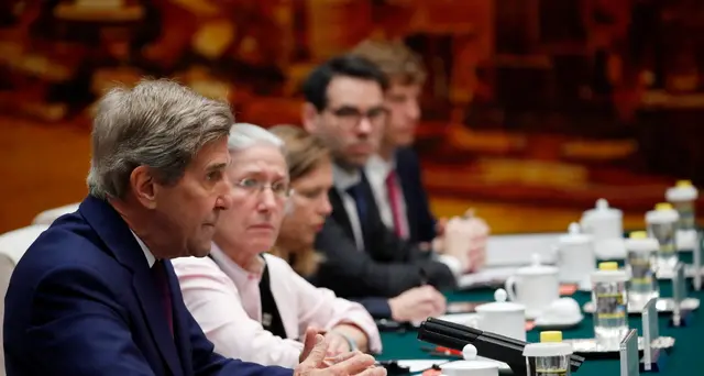Clima, Kerry a Wang: l'umanità è sotto minaccia