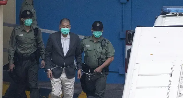 Hong Kong:a Jimmy Lai 13 mesi carcere per veglia Tienanmen