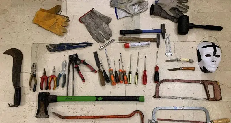 Fermati dai Carabinieri a Cadine, in macchina avevano un'officina di attrezzi per lo scasso
