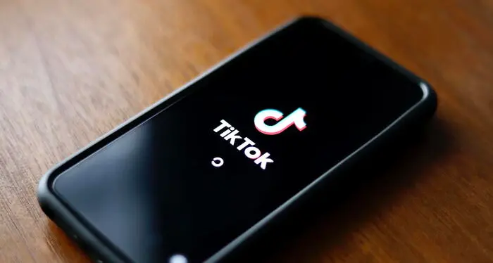 Niente Tiktok se sei dipendente della Commissione Europea: «non è sicura»
