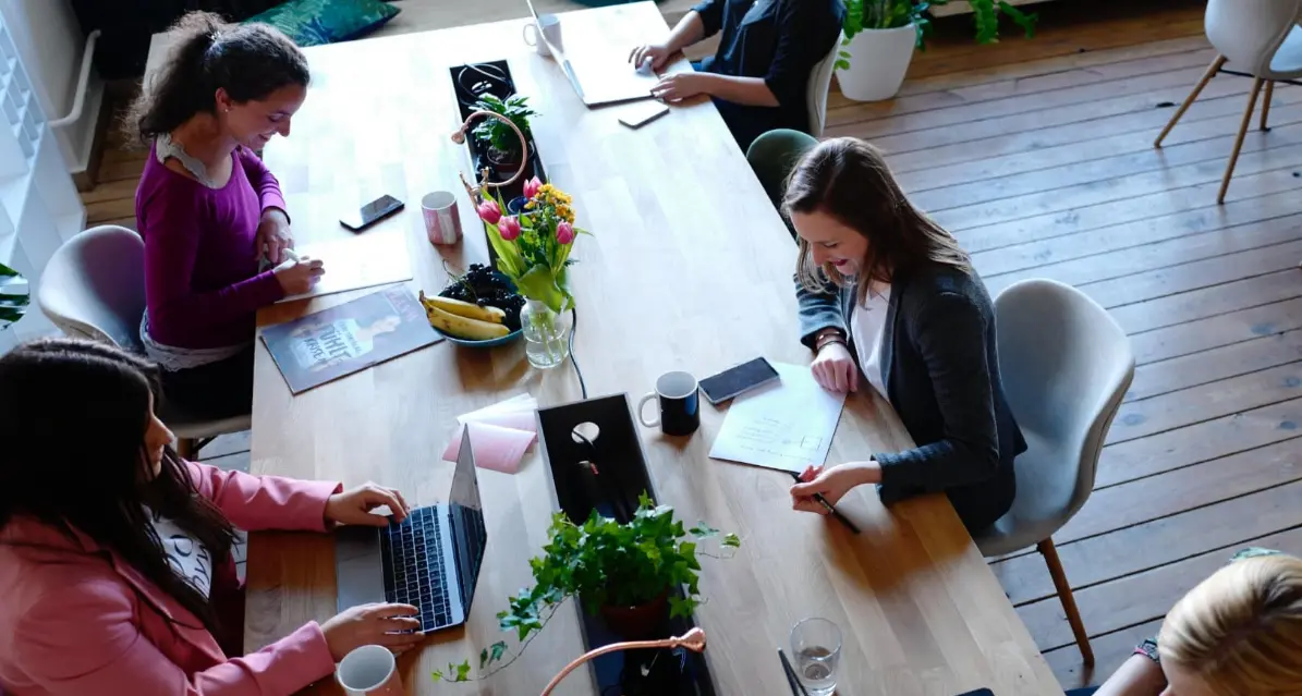 Gli spazi vuoti delle ex Casse Rurali diventano uffici in “coworking” (con banda larga)