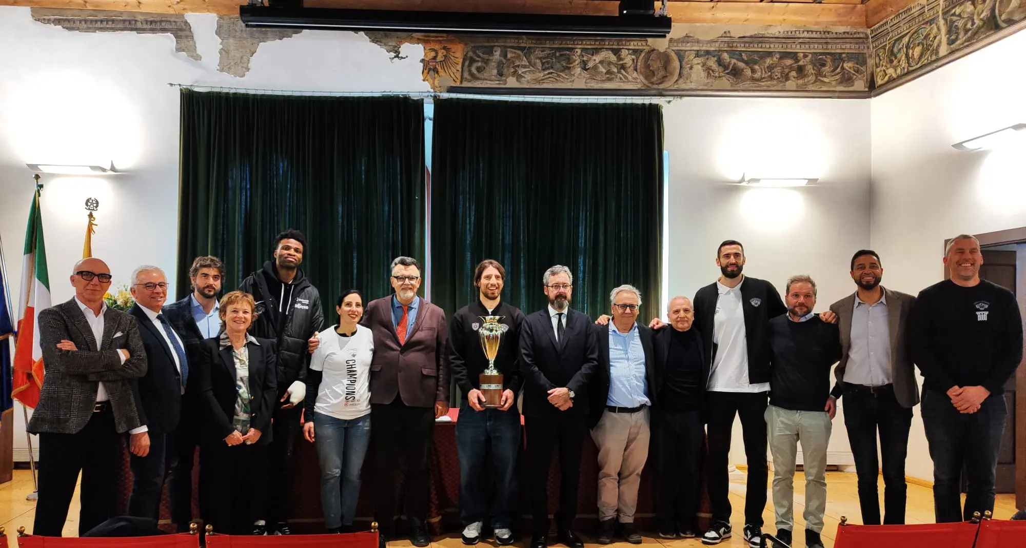 La Coppa Italia dell’Aquila Basket festeggiata in Comune