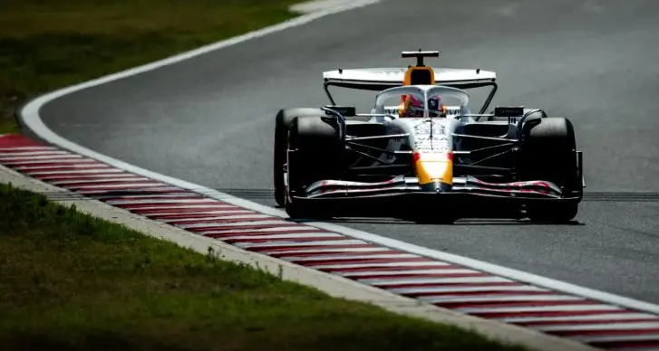Il campione annulla la sua partecipazione ai test pirelli in programma oggi: il suo cane è in condizioni critiche