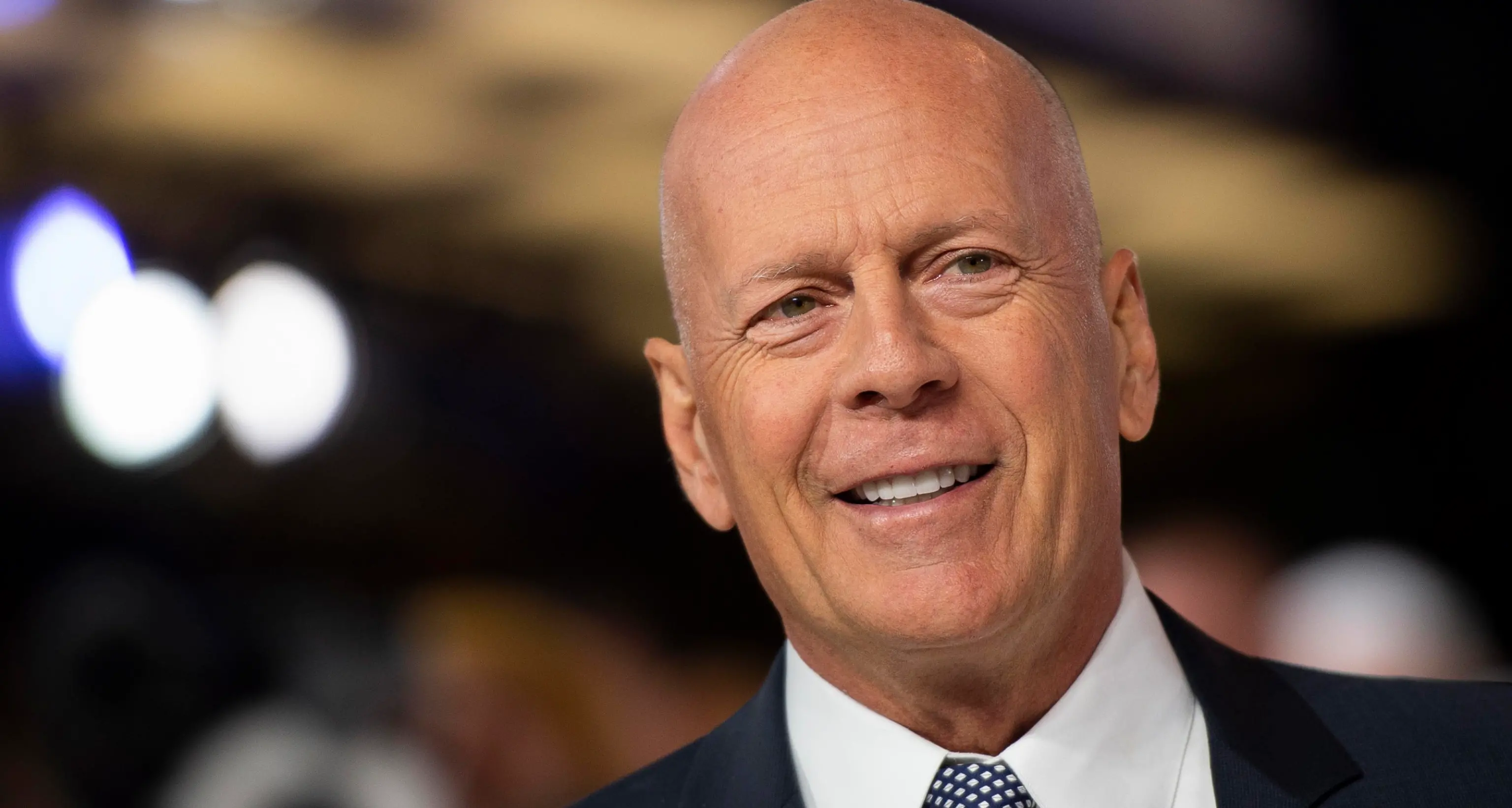 Bruce Willis lascia il cinema: ha l'afasia, non riesce più a parlare, compromesse le capacità cognitive