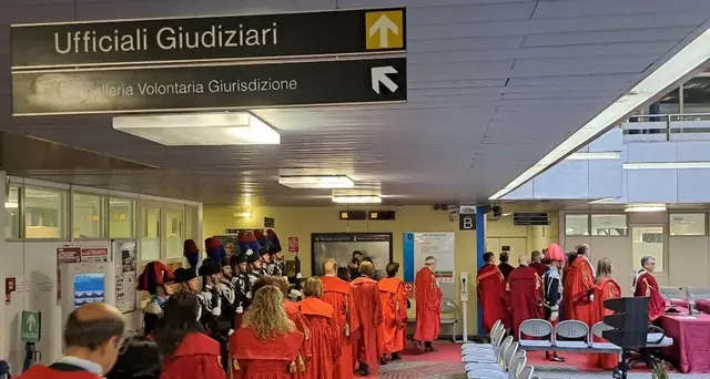 Anno giudiziario: Md, via tutti quando parla il ministero
