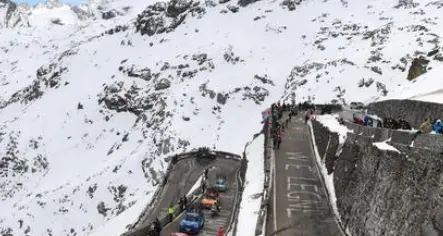 Troppa neve, forte il pericolo valanghe: il Giro d'Italia non passerà allo Stelvio, lo ha deciso la Provincia
