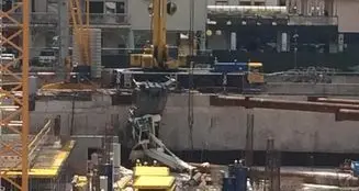 Si ribalta la pompa del calcestruzzo e precipita nel cantiere dell’IperPoli