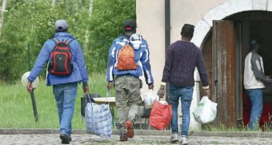 La Questura nega, ma il Comune conferma: “Centinaia di immigrati sotto i ponti di Trento”