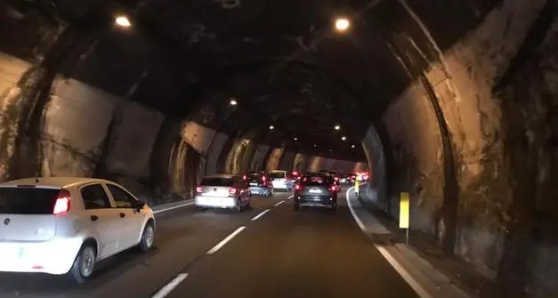 Incidente a Ponte Alto: traffico paralizzato
