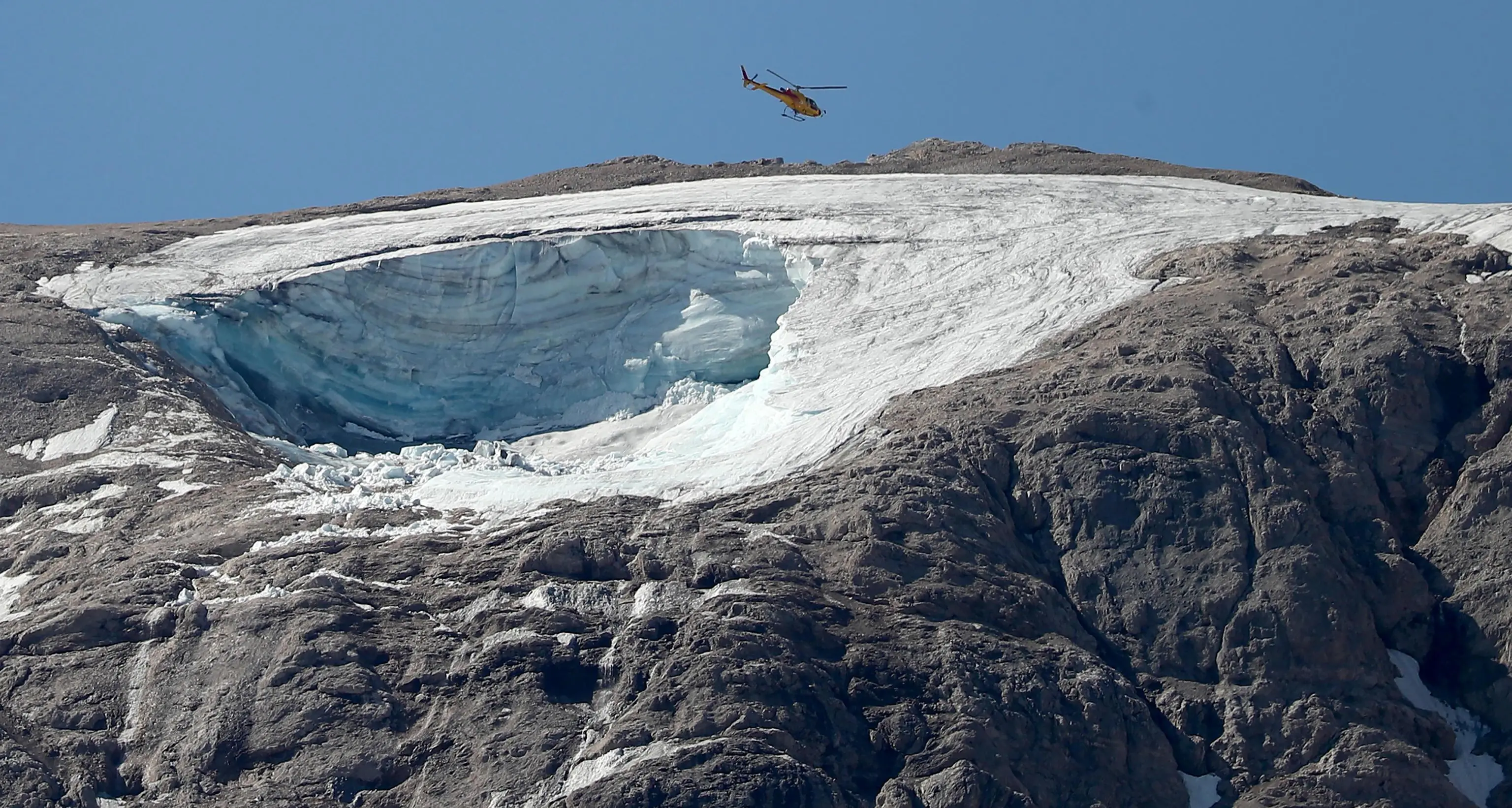 Marmolada, è morto uno dei feriti gravi, le vittime salgono a otto