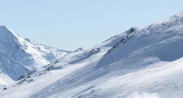 Incidenti montagna: uomo ucciso da una valanga in Valchiavenna