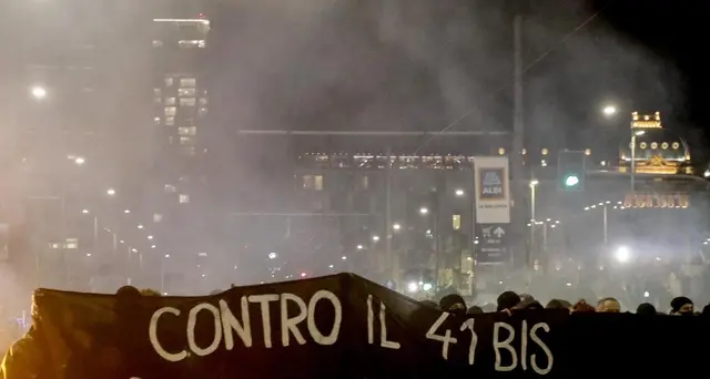 Cospito: in 200 a manifestazione a Milano contro il 41bis