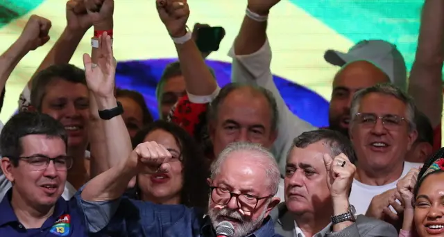 Lula: il Brasile è tornato sulla scena globale