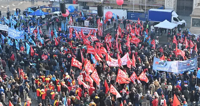 “Per lavoratori e pensionati dalla legge di stabilità solo briciole. Cgil in piazza a Roma”
