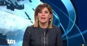 La giornalista Dania Mondini fa causa alla Rai: \"Chiusa in una stanza con un collega che soffre di flatulenza\"