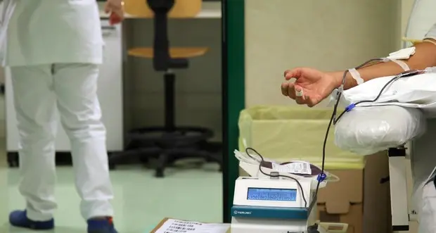 Aumentano i donatori di sangue: Segnana: \"Noi autosufficienti, migliaia di sacche fuori regione\"