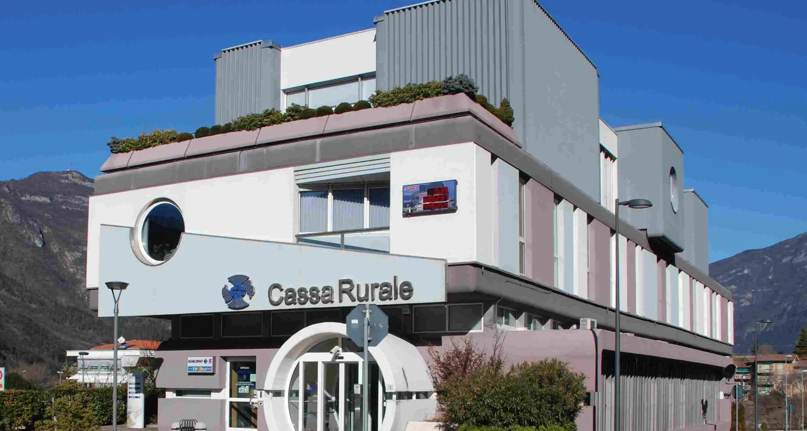 La Rurale offre 5 euro l’ora lordi a un laureato in belle arti: il bando lagarino diventa caso nazionale