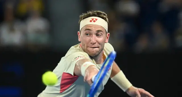 Australian Open:via sotto la pioggia,Ruud e Nishikori a 2° turno