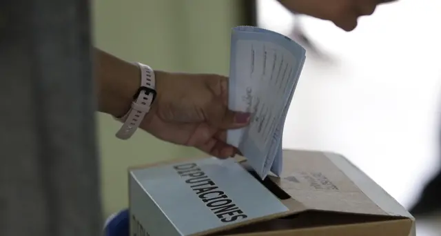 Costa Rica: seggi chiusi, comincia scrutinio presidenziale
