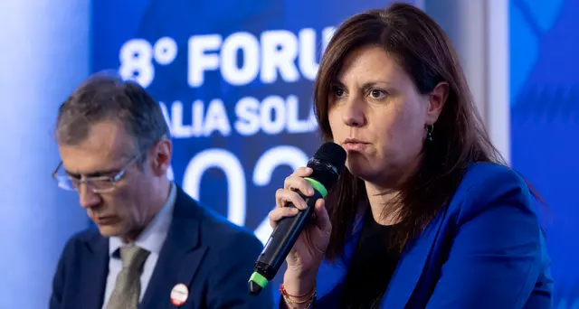 Mes: Pd, Fontana difenda le prerogative del Parlamento