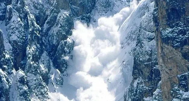 Valanghe, gli esperti lanciano l’allarme: «Scialpinismo estremamente pericoloso in Trentino Alto Adige»