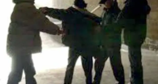 Picchiato e derubato a 15 anni: violenza di gruppo a Trento