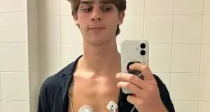 Il figlio 25enne di Rocco Siffredi operato d'urgenza al cuore