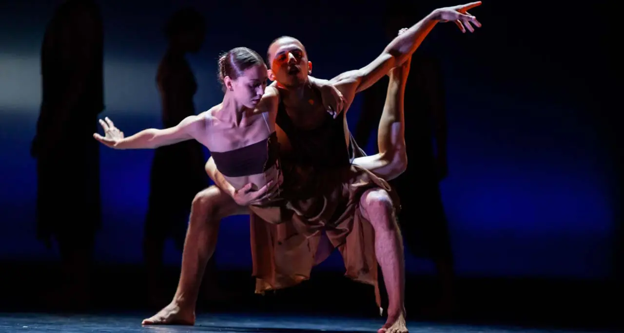 Tango, bandoneon, danza e Piazzolla: il nuovo spettacolo stasera a Bolzano