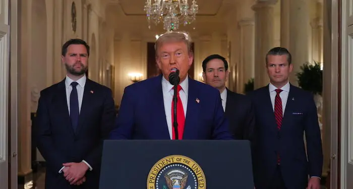 Gli Usa attaccano l’Iran: “Colpiti con successo tre siti nucleari”