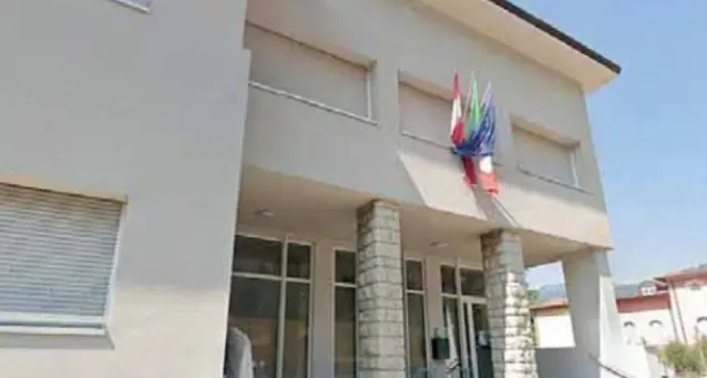 Bolognano, una bambina esclusa dallo scuolabus per 25 metri