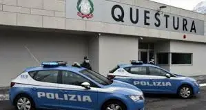 \"Dammi soldi per la droga\": figlio arrestato mentre minaccia l'anziana madre