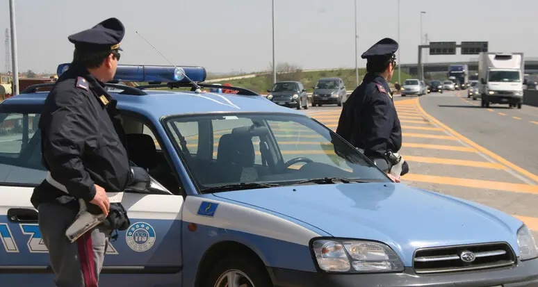 Ricercato per scontare 26 mesi di carcere: fermato in A22