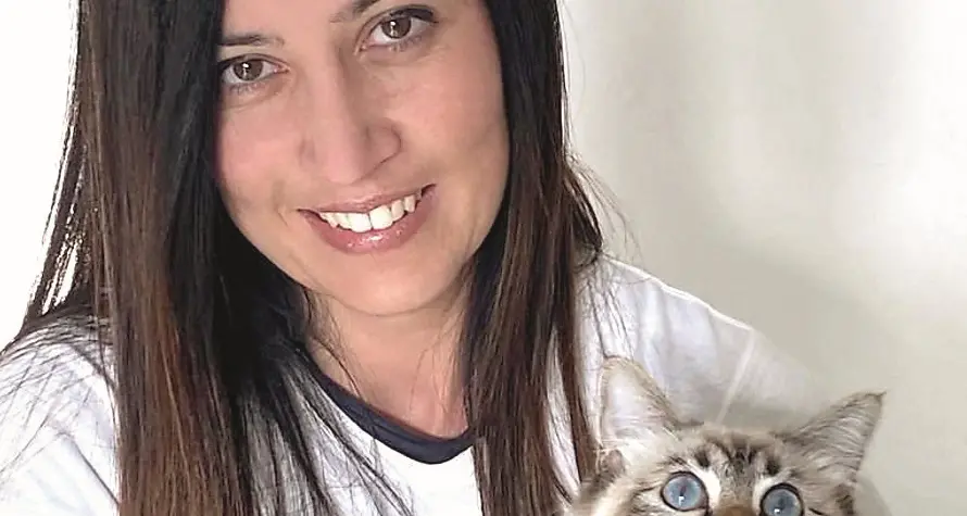L'ortopedica degli animali, da Cles all’Università di veterinaria di Gent: «se sei giovane e donna, in Italia non c’è posto. In Belgio sono una professionista»