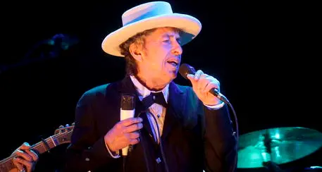 Bob Dylan nei guai: accusato di molestie sessuali su una minorenne nel 1965