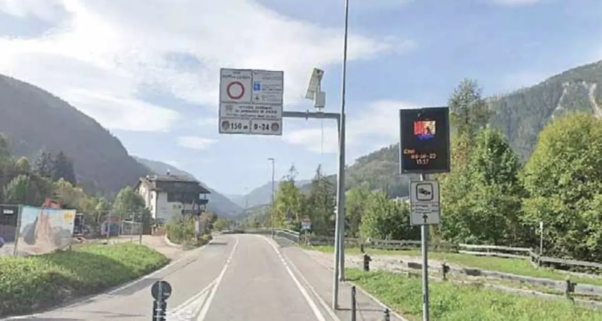 Attenzione alle multe se andate a Moena: tra i piccoli comuni della Regione ha il record di incassi