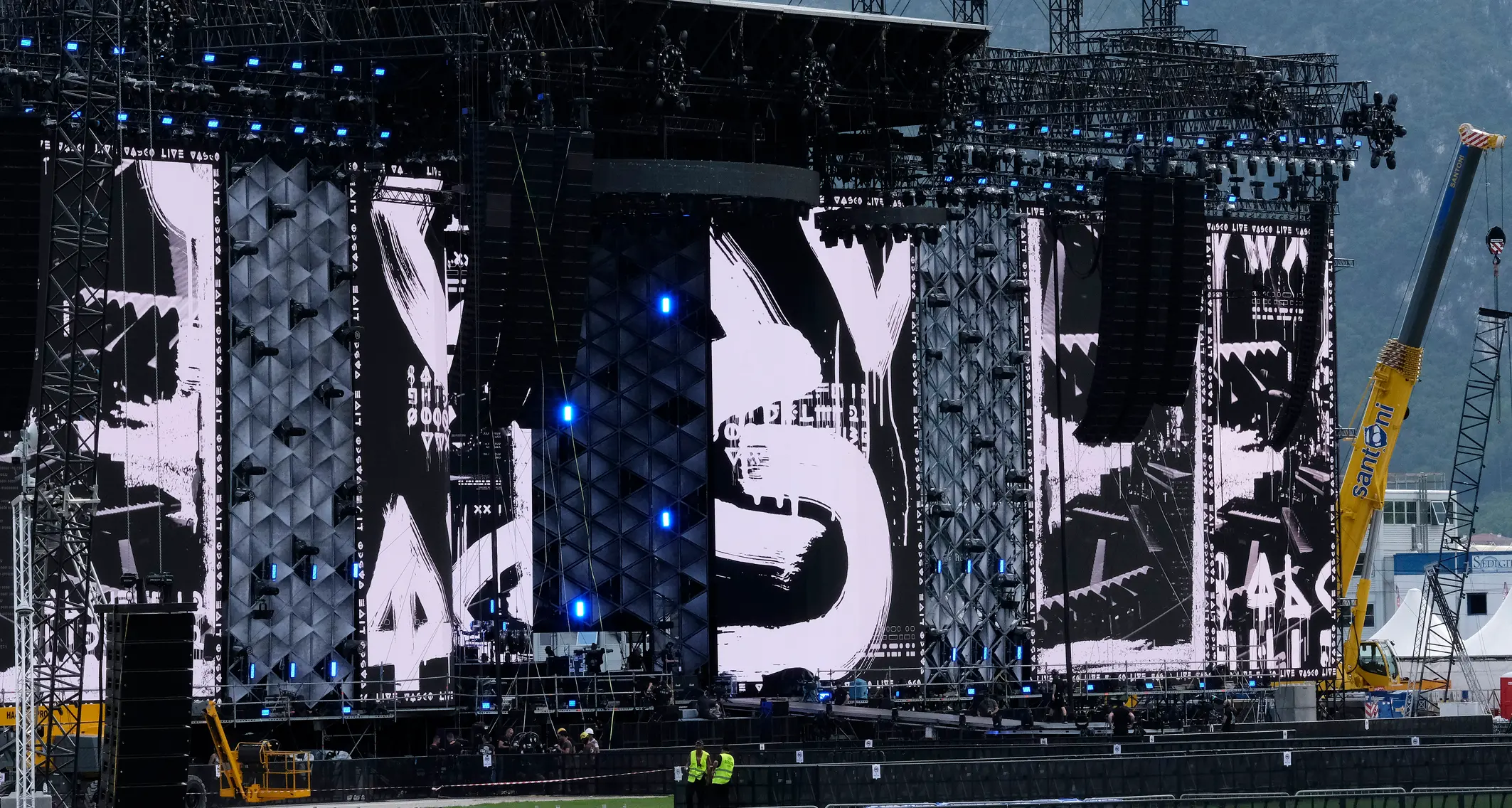 Giovedì la prova per il fan club, venerdì il concertone: ecco la scaletta dei pezzi che canterà Vasco a Trento