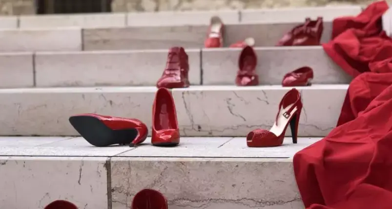 Il femminicidio diventa reato autonomo punibile con l’ergastolo