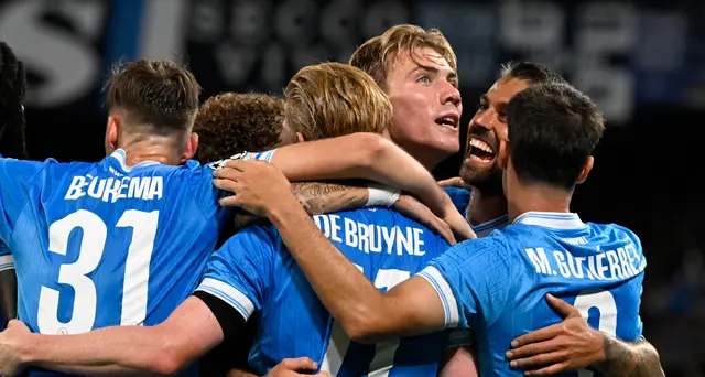 Champions: il Napoli vince, pareggia la Juventus