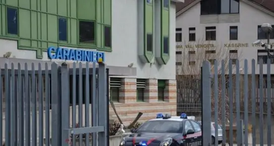 Litigano, si spintonano, uno cade e muore: arrestato un quarantaduenne a Silandro
